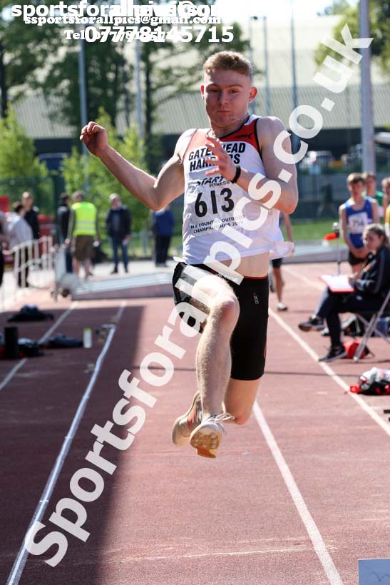 Mens under-20s long jump, 2019 North Eastern Track and Field Champs., Middlesbrough. Photo:  David T. Hewitson/Sports for All Pics